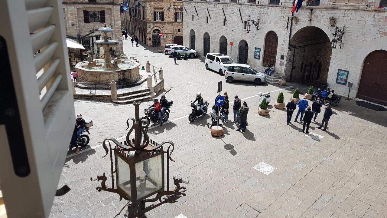 Palazzo Bozzoni Assisi Boutique Apartments Exteriör bild