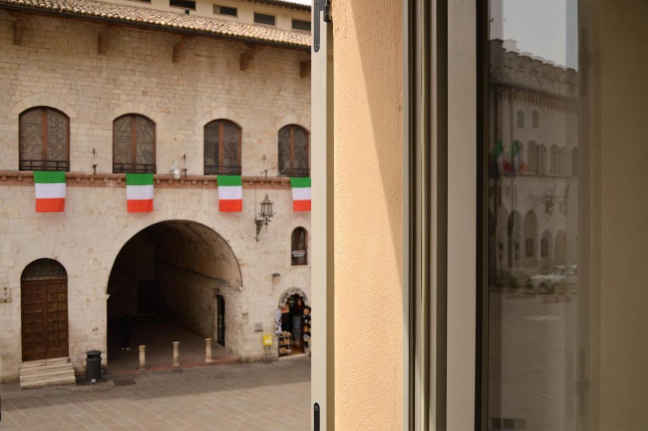 Palazzo Bozzoni Assisi Boutique Apartments Exteriör bild
